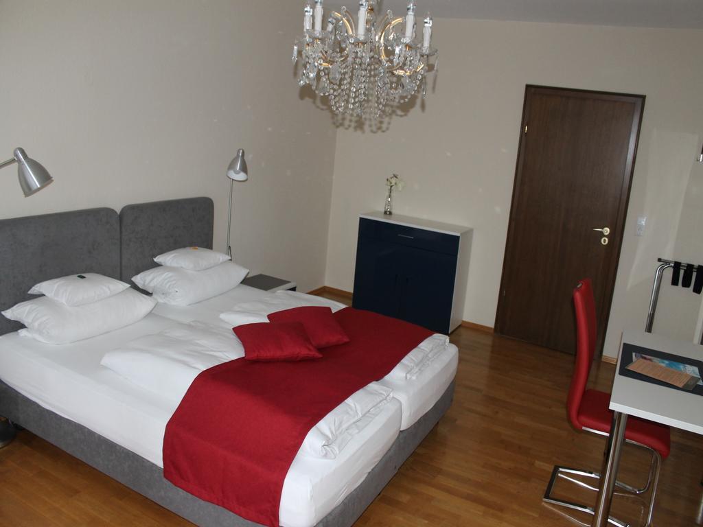 Hotel Garni Bellevue Bad Füssing Quarto foto
